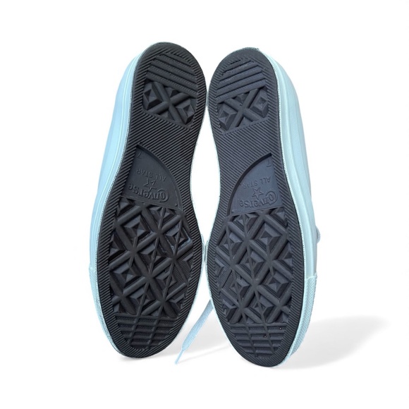 EUC - Comme des Garçons Play x Converse Heart Logo Sneakers - Picture 7 of 9